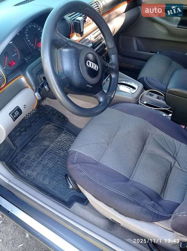 Седан Audi A4 1999 в Одессе