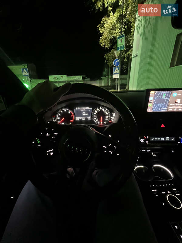 Седан Audi A4 2016 в Киеве