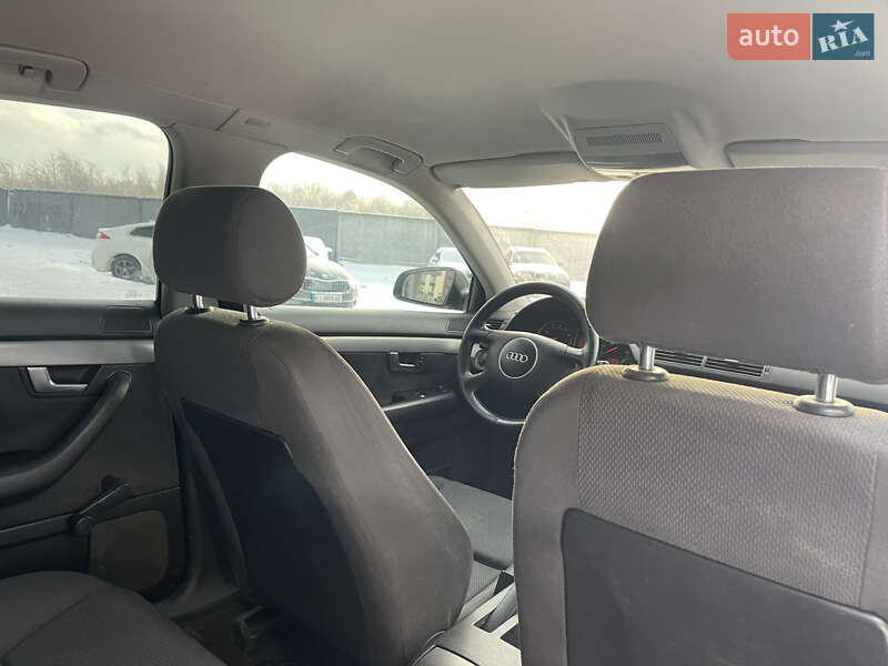 Седан Audi A4 2001 в Киеве