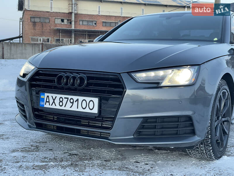 Седан Audi A4 2016 в Киеве
