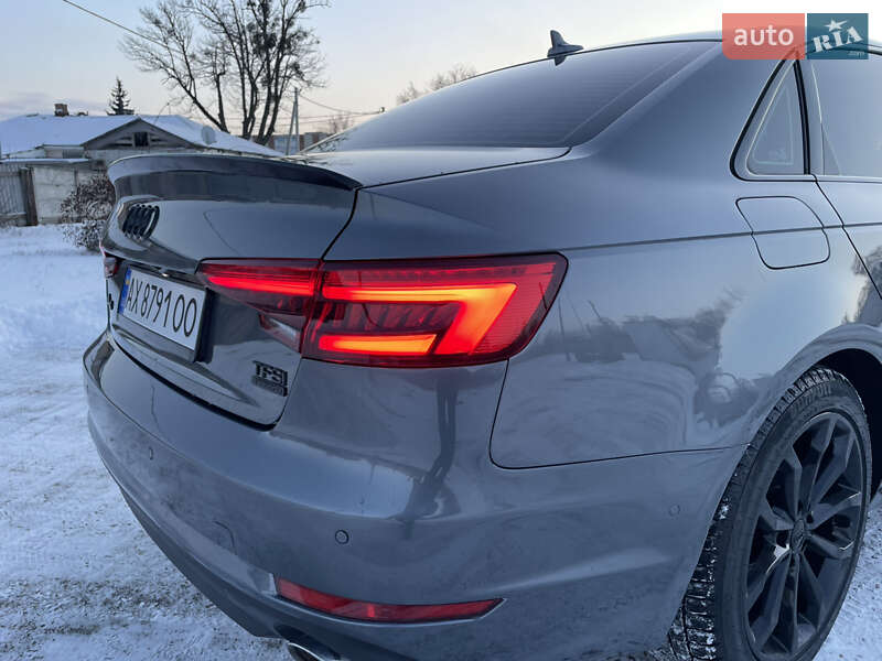 Седан Audi A4 2016 в Киеве