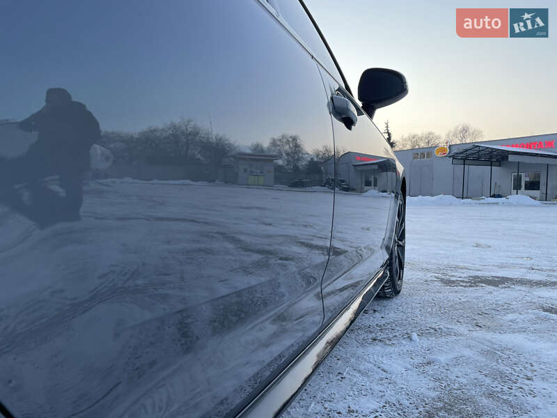 Седан Audi A4 2016 в Киеве