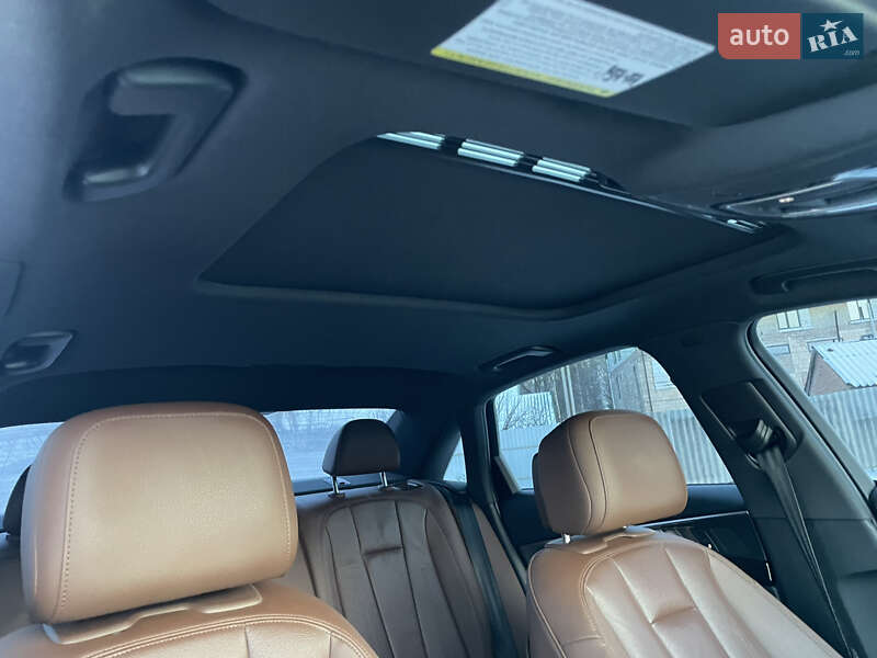 Седан Audi A4 2016 в Киеве