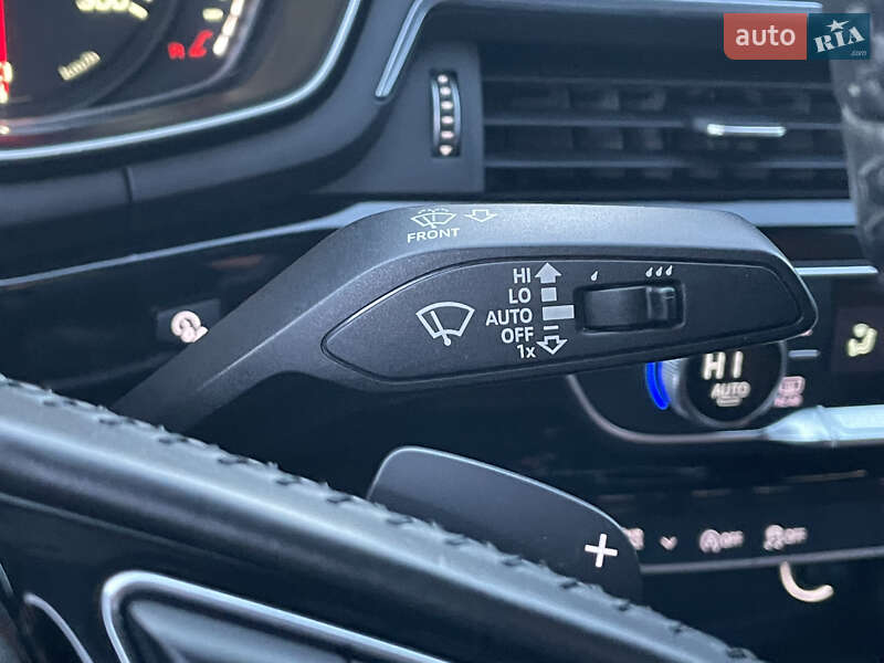 Седан Audi A4 2016 в Киеве