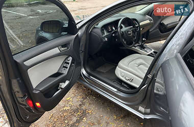Седан Audi A4 2012 в Херсоне