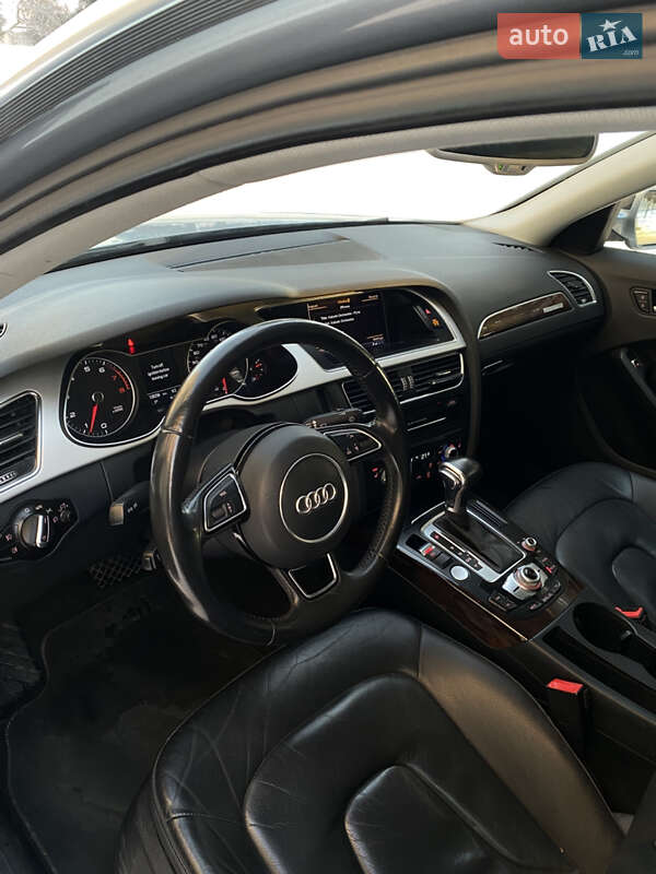 Седан Audi A4 2015 в Полтаве