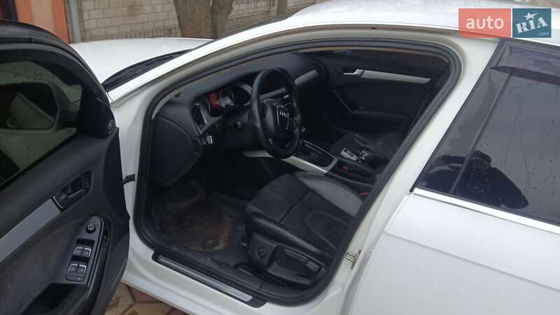 Седан Audi A4 2008 в Краснограді
