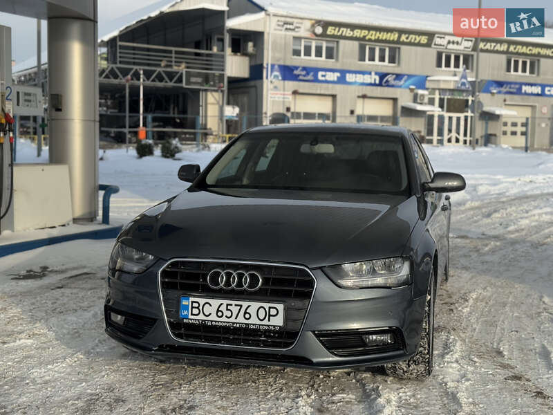 Седан Audi A4 2013 в Хмельницком