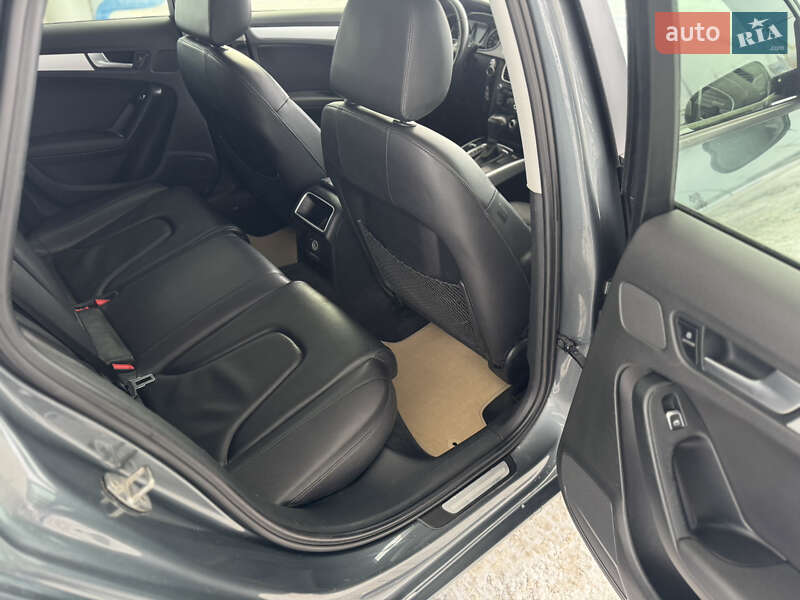 Седан Audi A4 2013 в Хмельницком