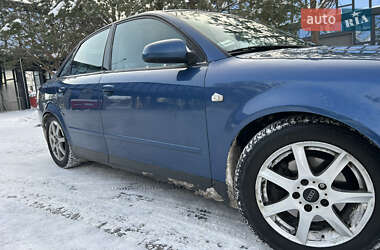 Седан Audi A4 2001 в Рівному