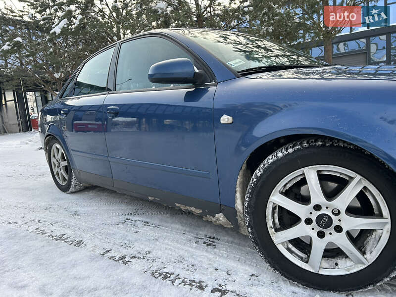 Седан Audi A4 2001 в Ровно