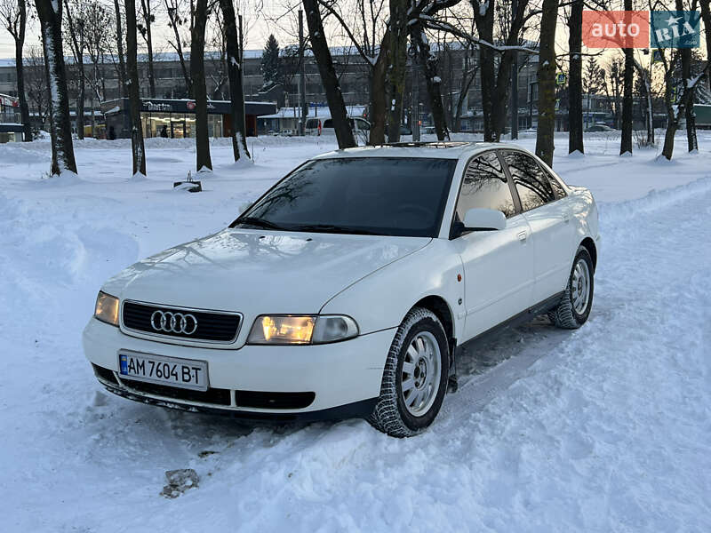 Седан Audi A4 1997 в Хмельницком фото Седан Audi A4 1997 в Хмельницком