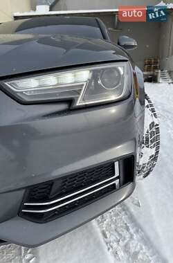Седан Audi A4 2016 в Львові