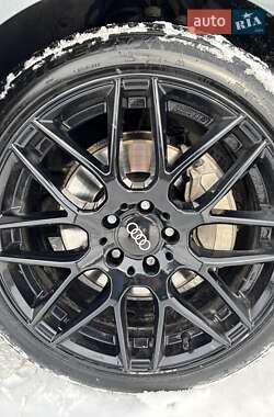 Седан Audi A4 2016 в Львові