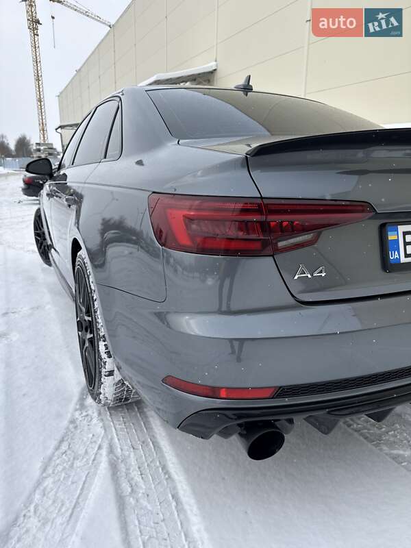 Седан Audi A4 2016 в Львові