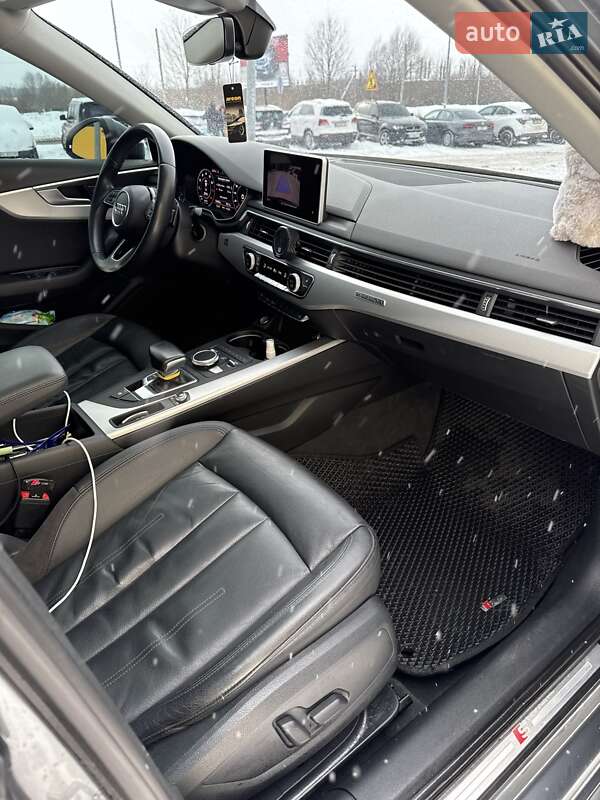Седан Audi A4 2016 в Львові