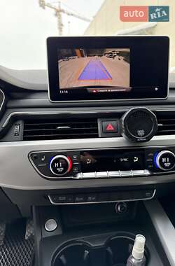 Седан Audi A4 2016 в Львові