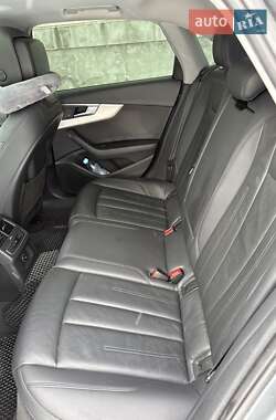 Седан Audi A4 2016 в Львові