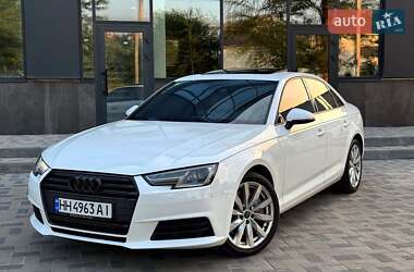 Седан Audi A4 2016 в Львове