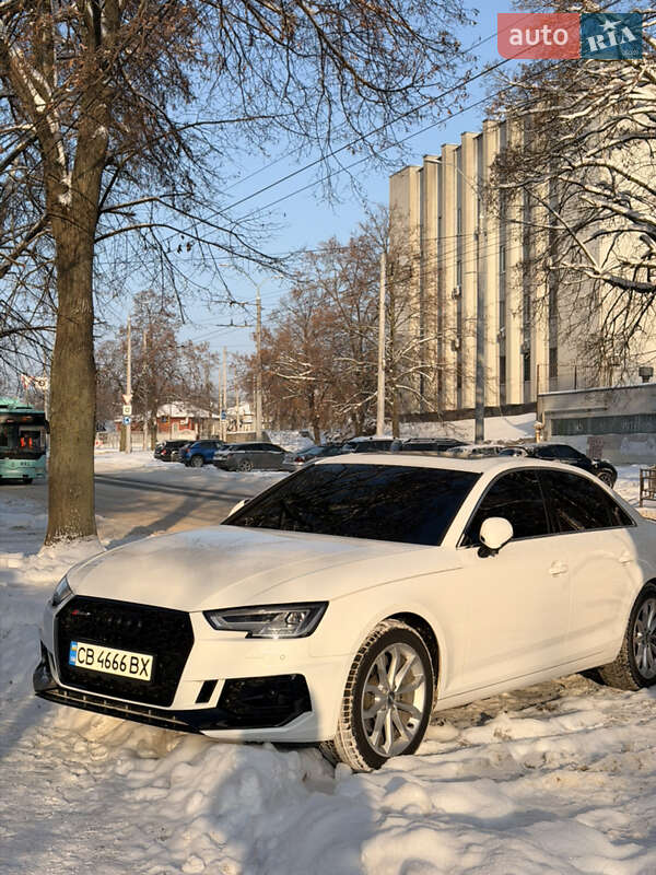 Седан Audi A4 2019 в Чернигове