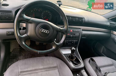 Седан Audi A4 2000 в Львове