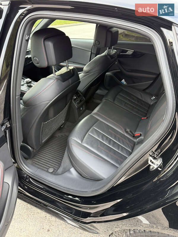 Седан Audi A4 2018 в Днепре