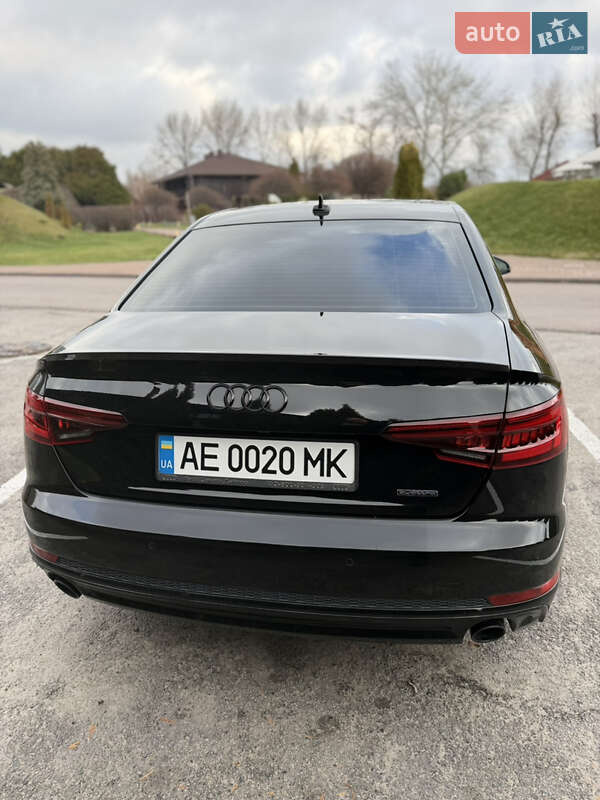 Седан Audi A4 2018 в Днепре