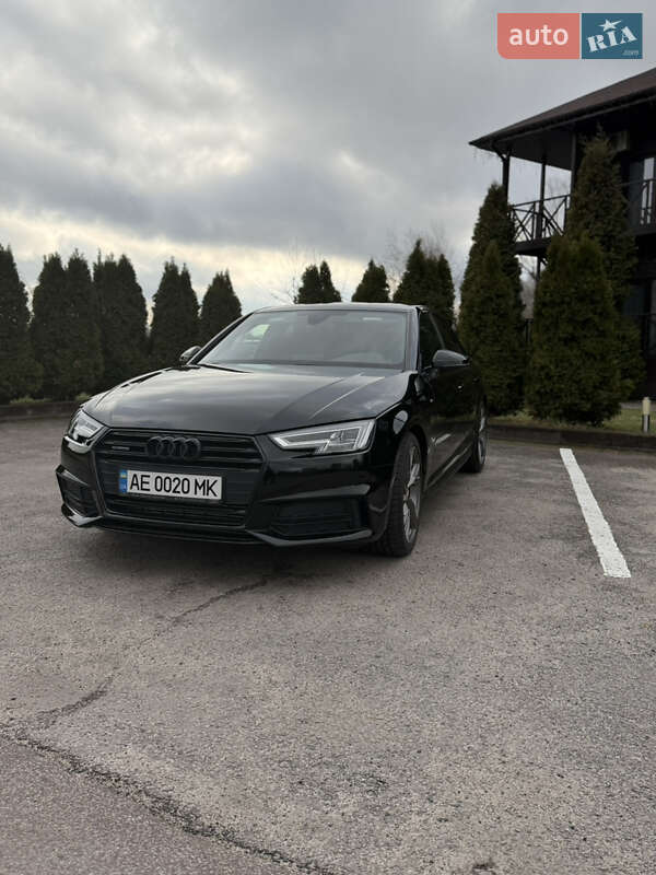 Седан Audi A4 2018 в Днепре