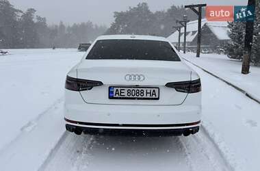 Седан Audi A4 2016 в Днепре