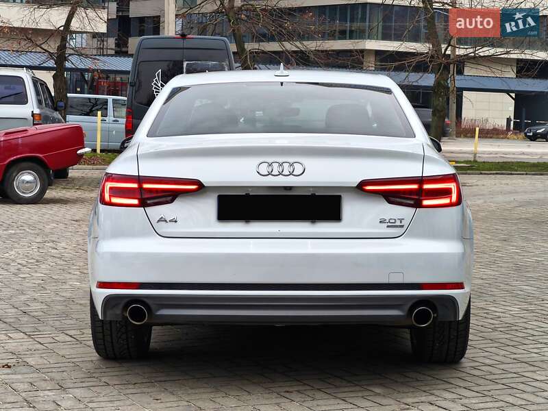 Седан Audi A4 2018 в Днепре