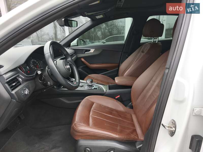 Седан Audi A4 2018 в Днепре