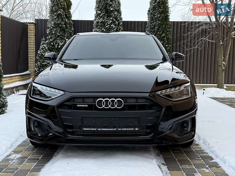 Седан Audi A4 2023 в Виннице