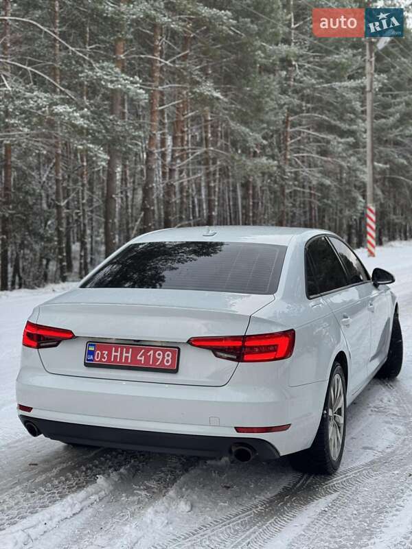 Седан Audi A4 2017 в Славуте