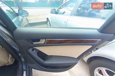 Седан Audi A4 2013 в Кривом Роге