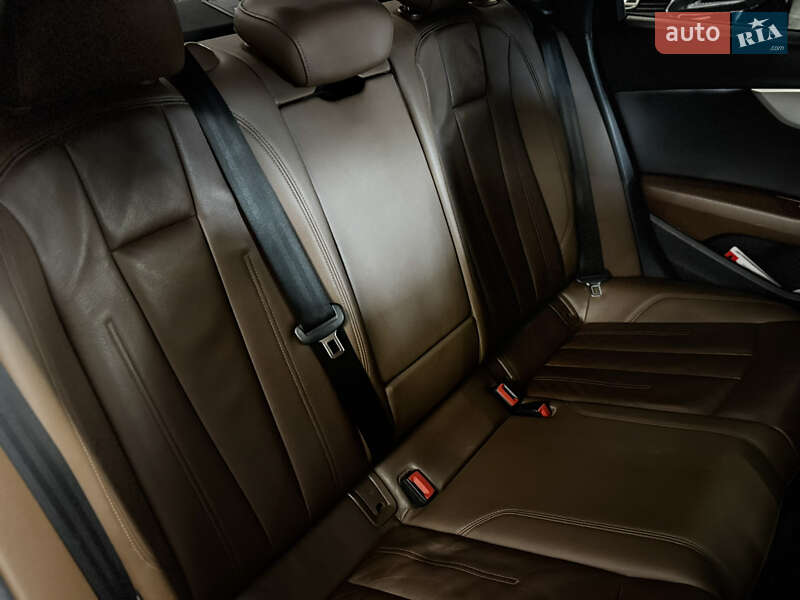 Седан Audi A4 2016 в Миколаєві