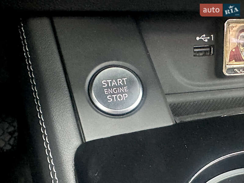 Седан Audi A4 2024 в Харькове