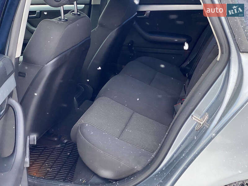 Седан Audi A4 2005 в Лубнах