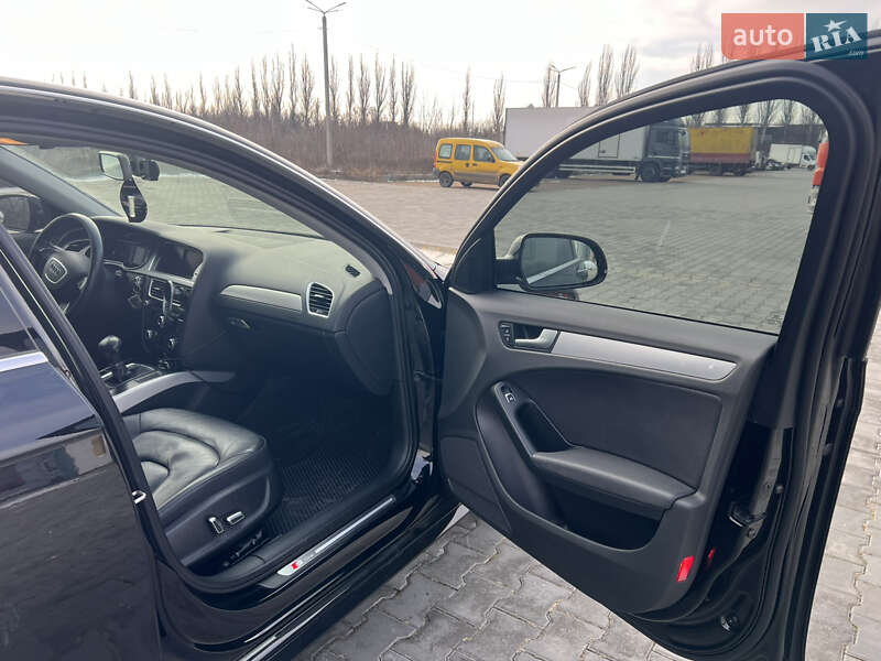 Седан Audi A4 2014 в Николаеве