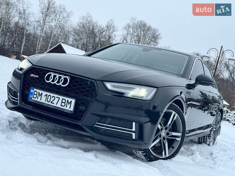 Седан Audi A4 2018 в Киеве