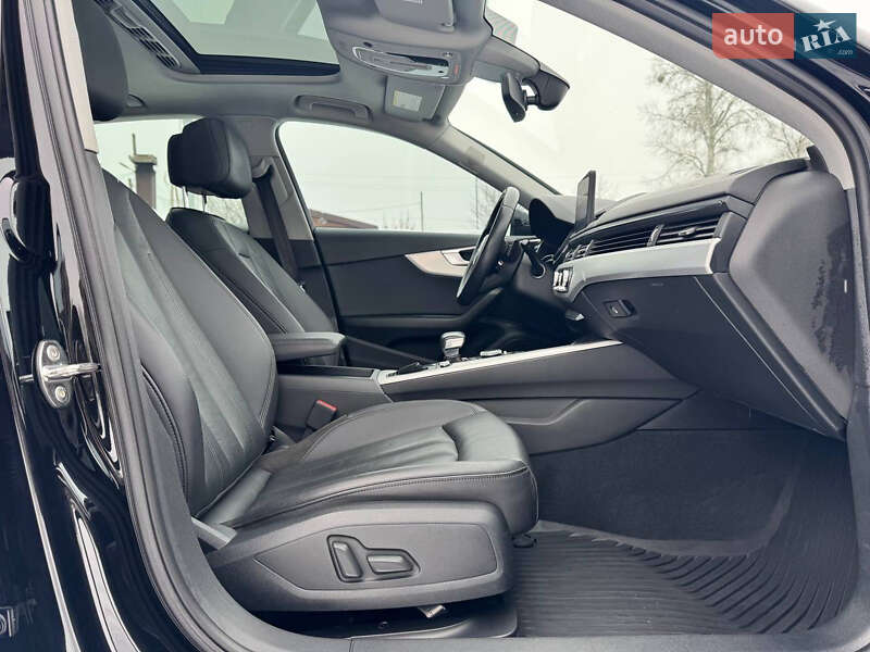 Седан Audi A4 2018 в Киеве