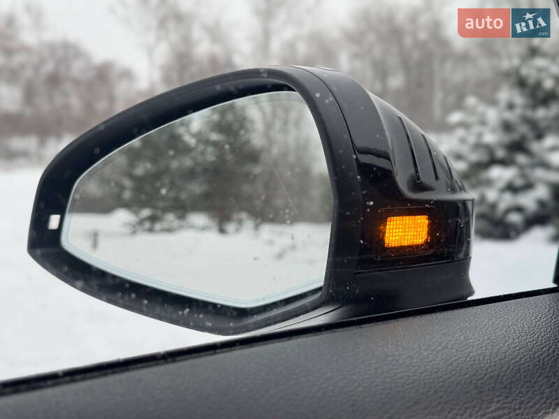 Седан Audi A4 2018 в Киеве