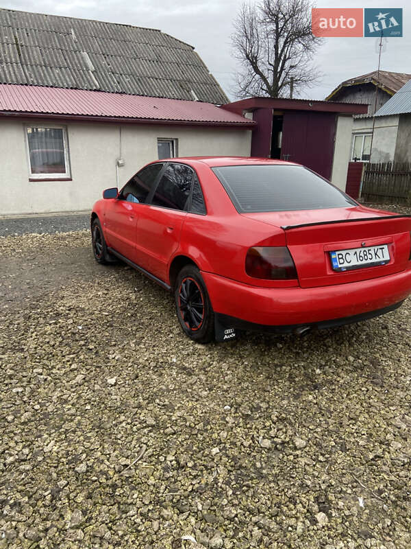 Седан Audi A4 1995 в Тернополе