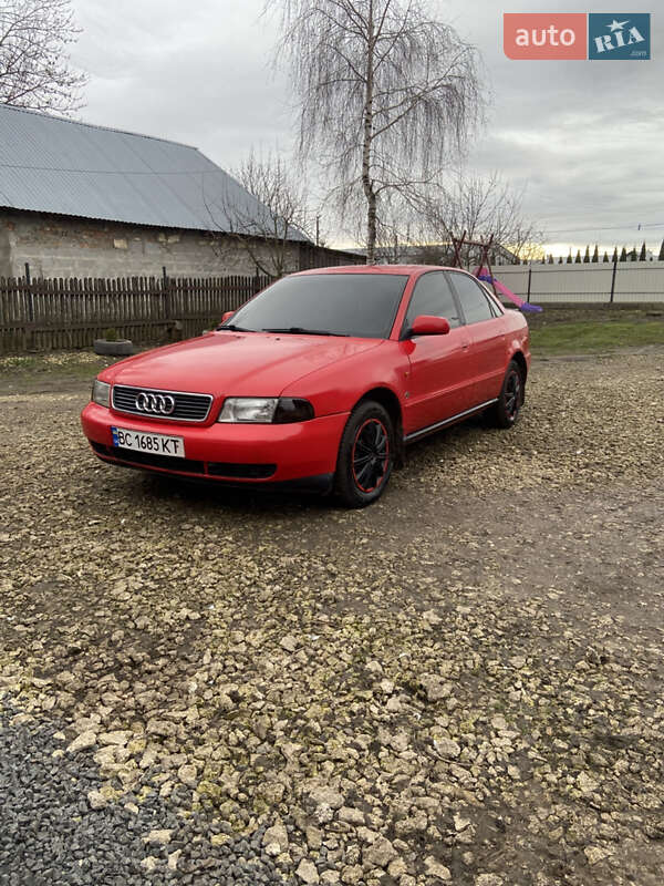 Седан Audi A4 1995 в Тернополе