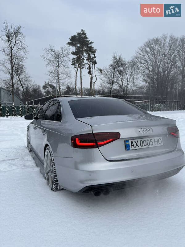 Седан Audi A4 2015 в Харькове