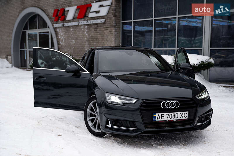 Седан Audi A4 2019 в Днепре
