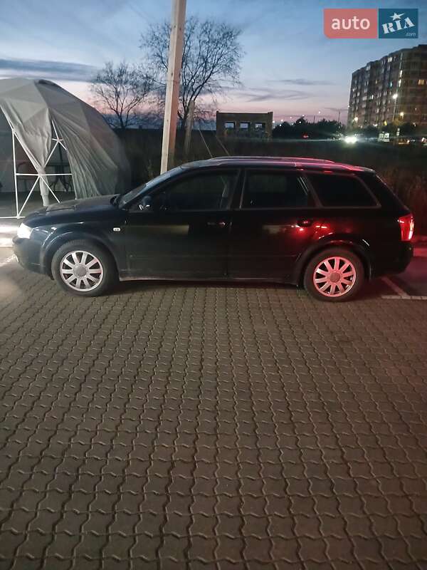 Универсал Audi A4 2004 в Черноморске