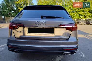 Универсал Audi A4 2022 в Киеве