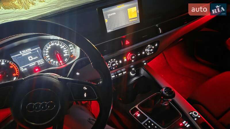 Седан Audi A4 2017 в Ивано-Франковске