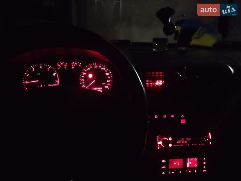 Седан Audi A4 1998 в Житомире