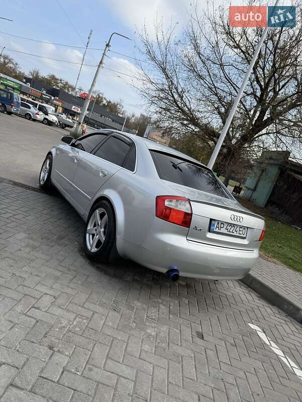 Седан Audi A4 2004 в Запорожье